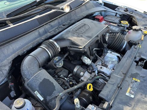 Used 2025 Jeep Compass Limited AWD/4WD image 34