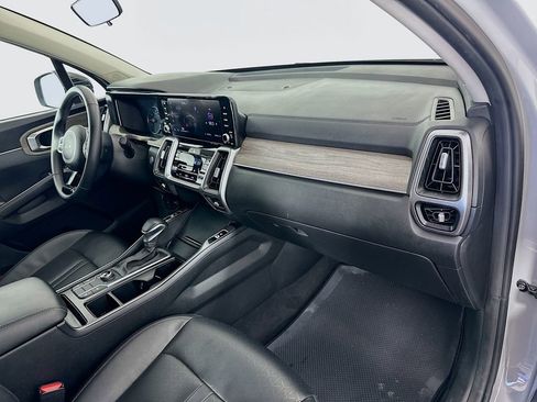 Used 2022 Kia Sorento S w/ Panoramic Sunroof Package image 31