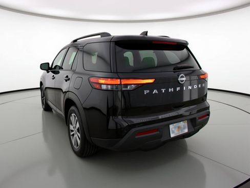 Used 2025 Nissan Pathfinder SV FWD image 6