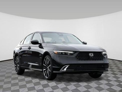 New 2026 Honda Accord Touring image 9