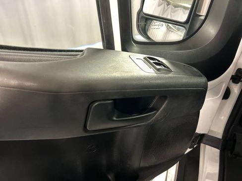 Used 2025 RAM ProMaster 2500 w/ U-Haul Equipment Group FWD image 13