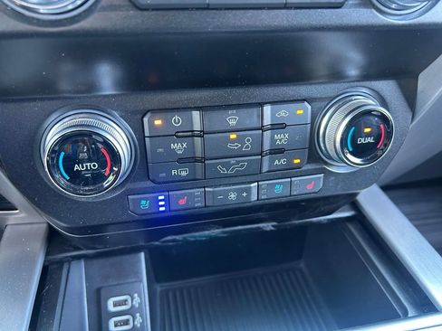 Used 2020 Ford F150 Platinum w/ Equipment Group 701A Luxury AWD/4WD image 42