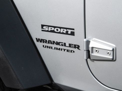 Used 2011 Jeep Wrangler Unlimited Sport image 42