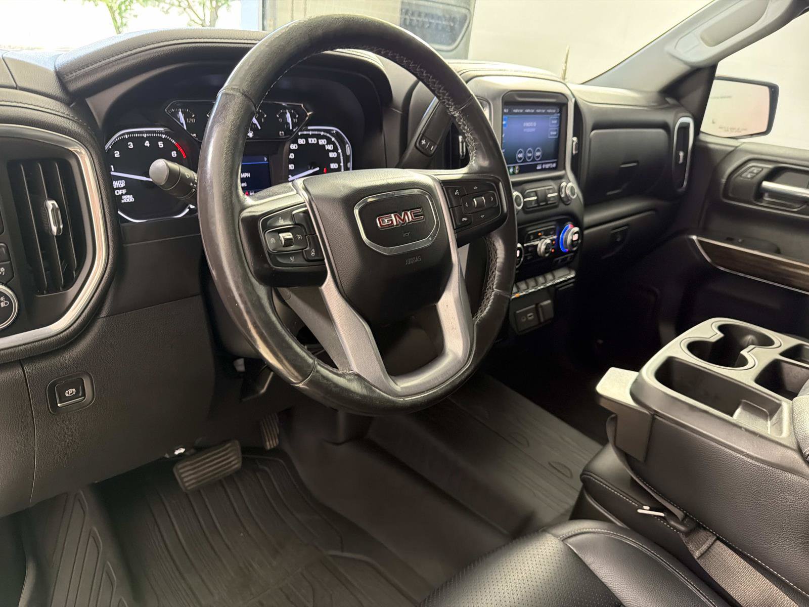 Used 2021 GMC Sierra 1500 Elevation w/ X31 Off-Road Package AWD/4WD image 19