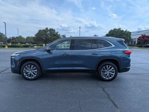 Used 2026 Buick Enclave Preferred FWD image 6