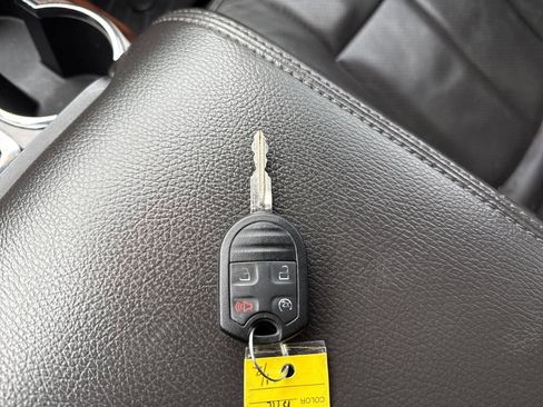 Used 2012 Ford F150 Lariat w/ Lariat Chrome Pkg image 26