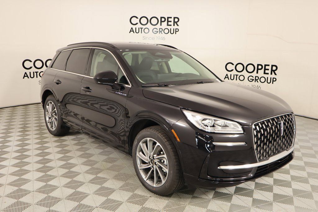 New 2025 Lincoln Corsair Grand Touring AWD/4WD image 1