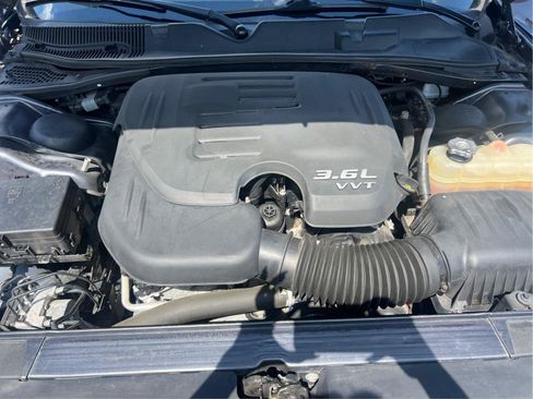 Used 2016 Dodge Challenger SXT Plus RWD image 29