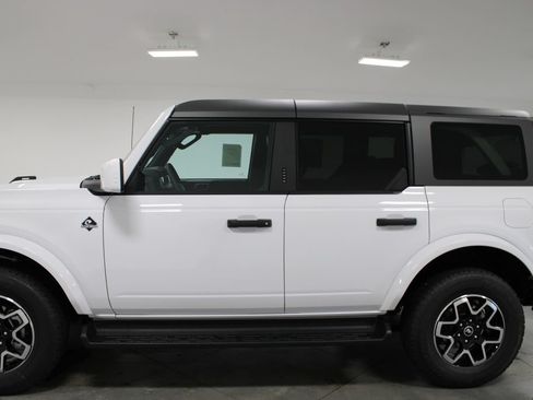 New 2026 Ford Bronco Outer Banks AWD/4WD image 5