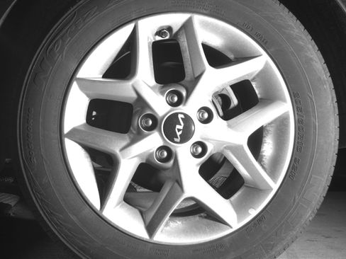 Used 2025 Kia Soul LX w/ LX Technology Package FWD image 19