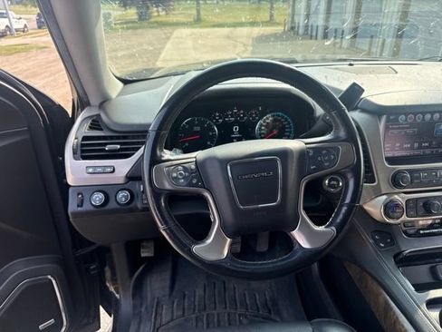 Used 2018 GMC Yukon XL Denali w/ Open Road Package AWD/4WD image 15