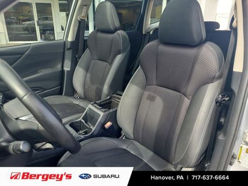 Used 2021 Subaru Forester Premium image 11