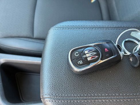 Used 2025 Buick Encore GX Preferred FWD image 22