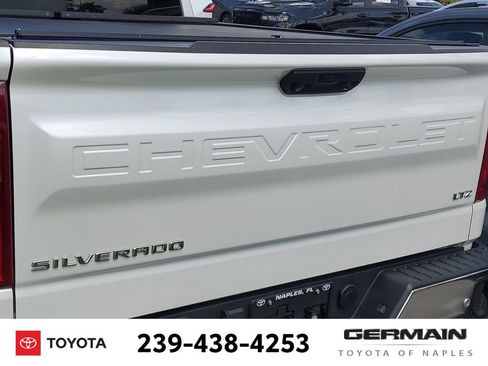 Used 2022 Chevrolet Silverado 1500 LTZ AWD/4WD image 18