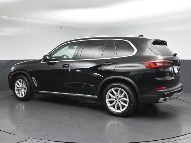 Used 2023 BMW X5 xDrive40i w/ Premium Package AWD/4WD image 5