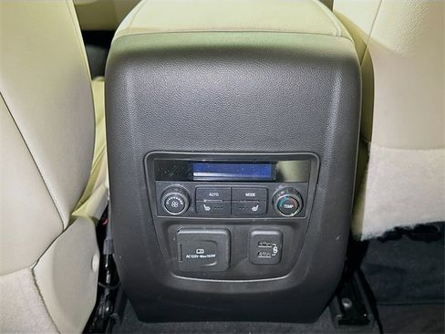 Used 2022 Buick Enclave Avenir w/ Avenir Technology Package image 25