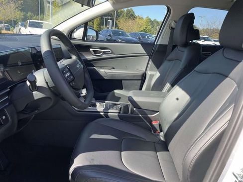 New 2026 Kia Sportage EX image 25