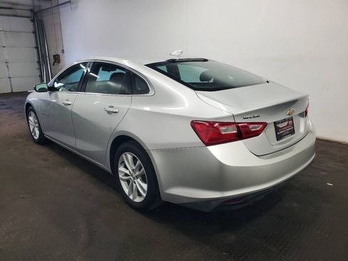 Used 2018 Chevrolet Malibu LT FWD image 5