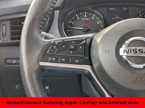 Used 2020 Nissan Rogue SL w/ Premium Package image 17