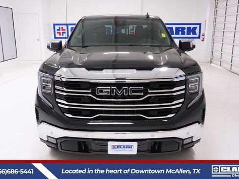 Used 2024 GMC Sierra 1500 SLT image 2