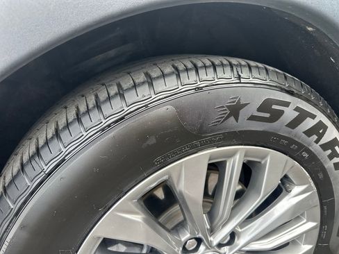 Used 2024 Cadillac XT4 Premium Luxury AWD/4WD image 13