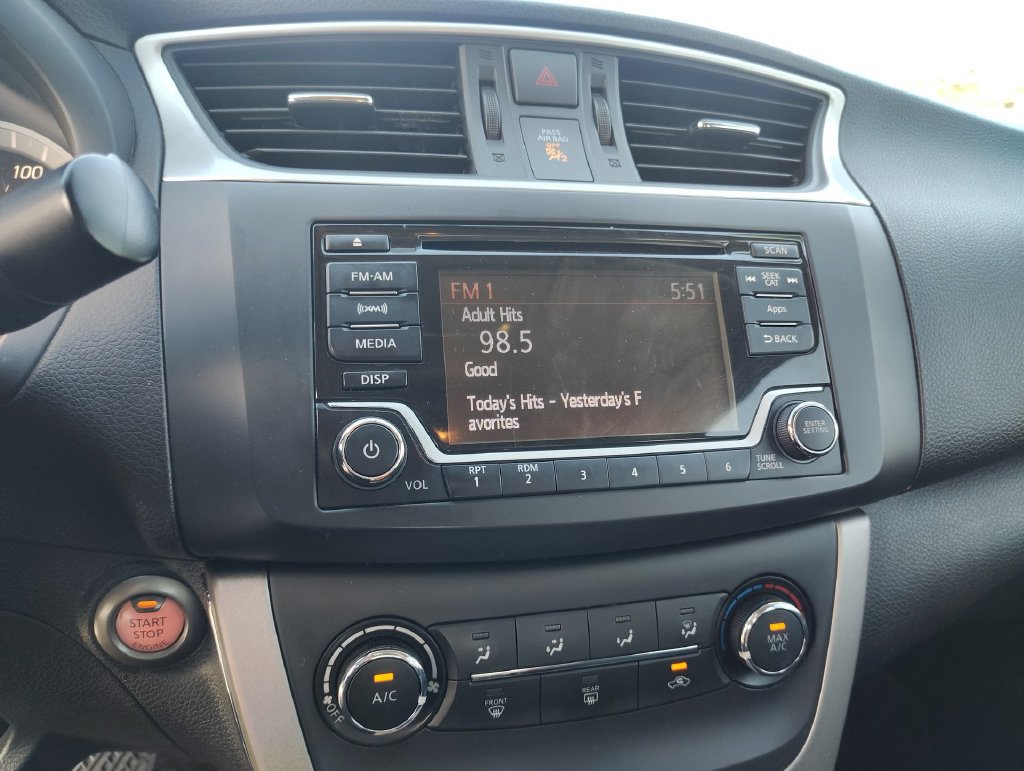 Used 2015 Nissan Sentra SV FWD image 11