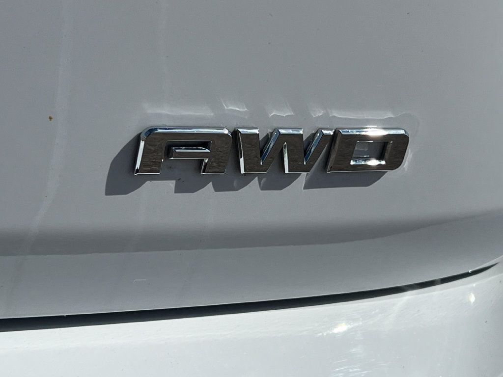 Used 2019 GMC Terrain Denali w/ Driver Alert Package II AWD/4WD image 2