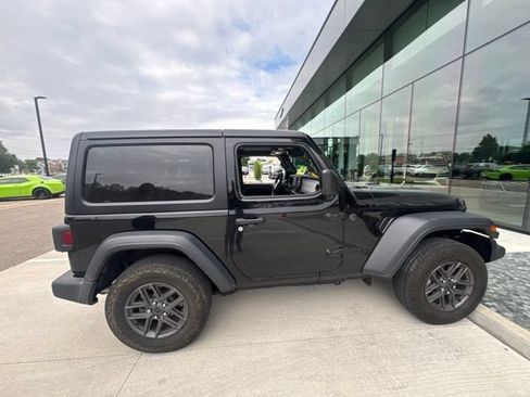 Used 2024 Jeep Wrangler Sport AWD/4WD image 6