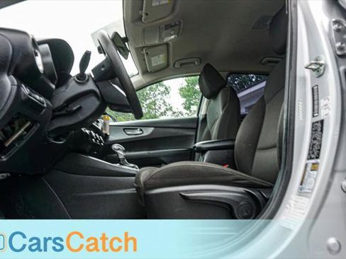 Used 2021 Kia Forte LXS FWD image 17