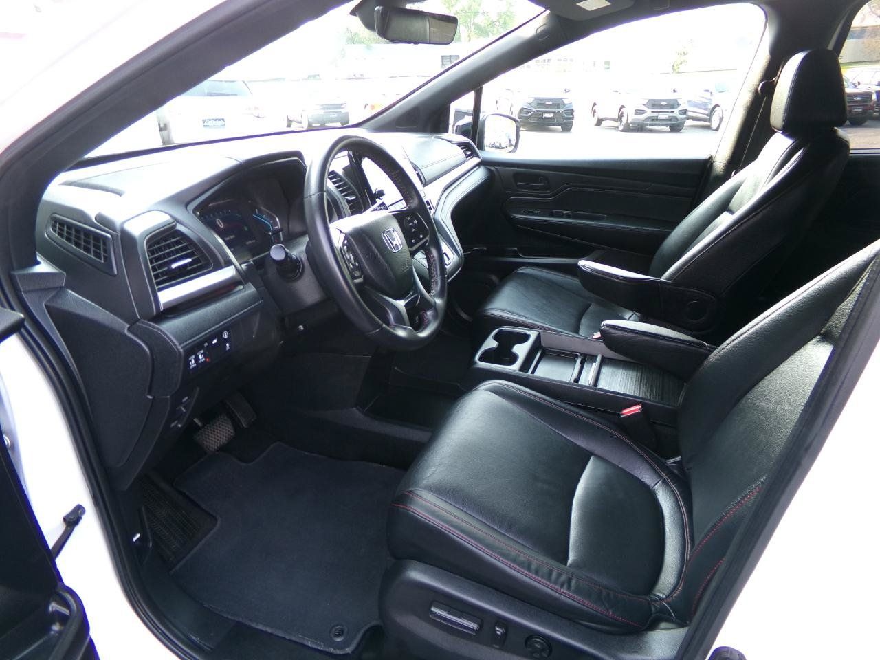 Used 2023 Honda Odyssey Sport image 13