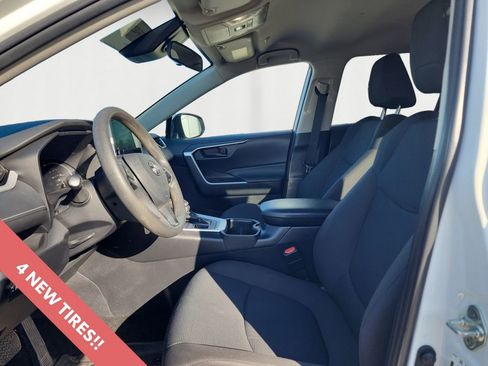 Certified 2023 Toyota RAV4 LE image 9