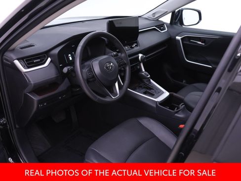 Certified 2025 Toyota RAV4 Limited FWD image 3