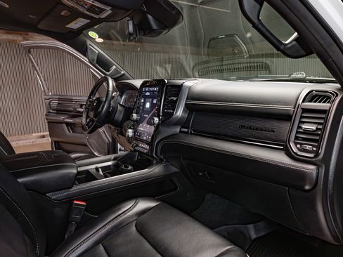 Used 2024 RAM 1500 Limited AWD/4WD image 16