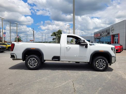 Certified 2024 GMC Sierra 2500 SLE w/ X31 Off-Road Package image 10