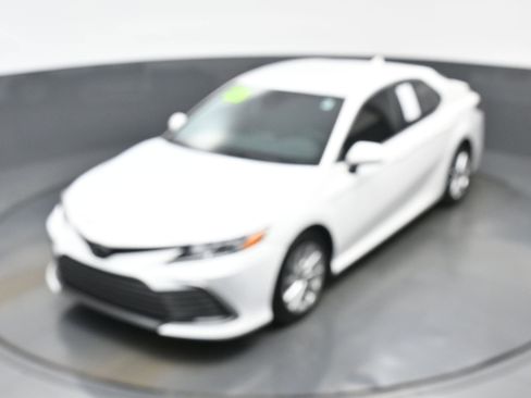 Used 2023 Toyota Camry LE FWD image 33