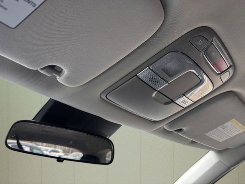 Used 2023 Kia Telluride LX image 35