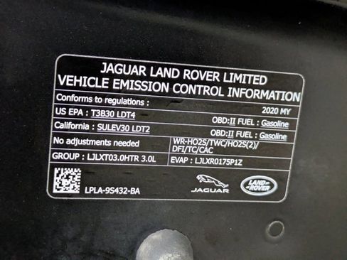 Used 2020 Land Rover Range Rover HSE image 26