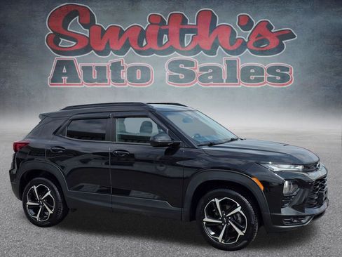 Used 2021 Chevrolet TrailBlazer RS w/ Technology Package image 1