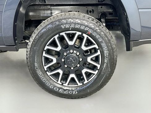 New 2026 RAM 2500 Limited AWD/4WD image 17