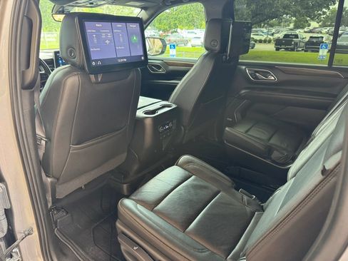 Used 2021 Chevrolet Suburban High Country AWD/4WD image 20