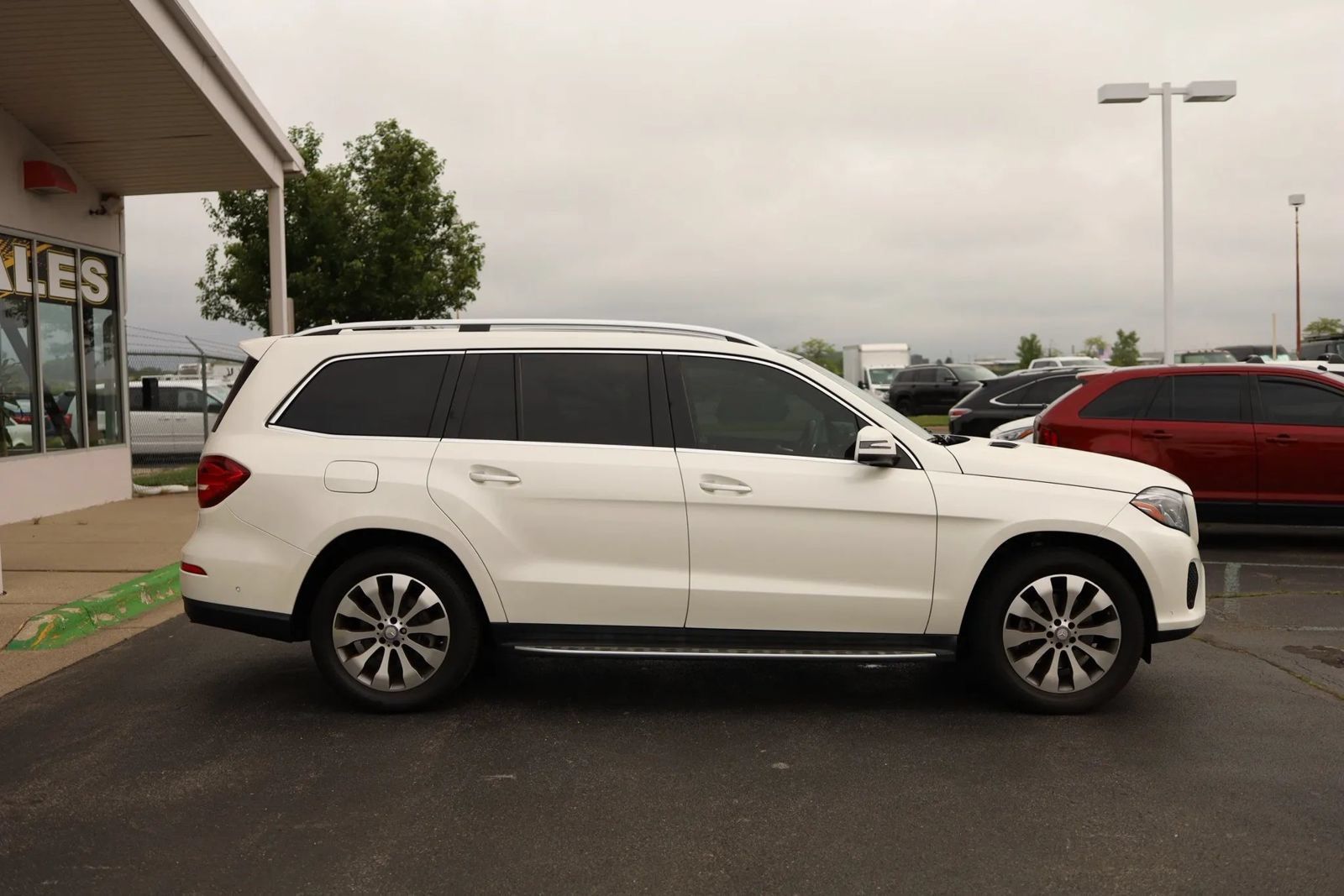 Used 2017 Mercedes-Benz GLS 450 4MATIC image 4