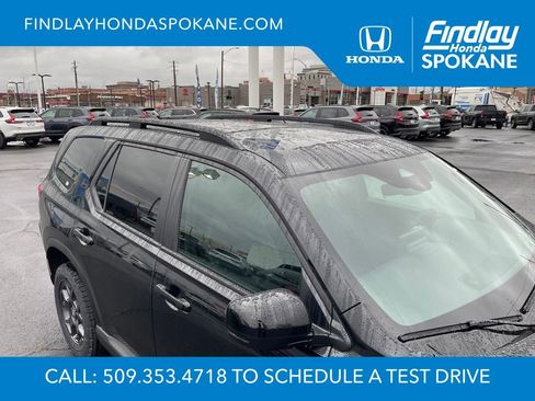New 2025 Honda Pilot TrailSport image 6