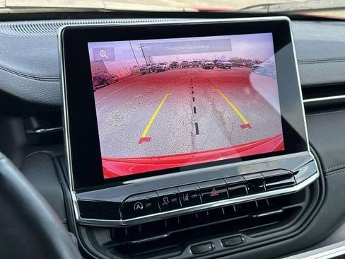 Used 2022 Jeep Compass Limited image 21