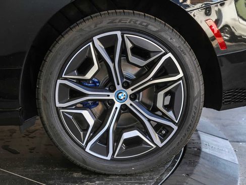 Used 2025 BMW iX xDrive50 w/ Premium Package image 11