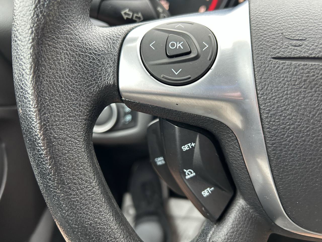 Used 2016 Ford Escape SE w/ Equipment Group 201A FWD image 18