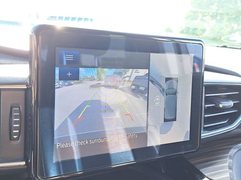 Used 2022 Ford Explorer Limited image 22