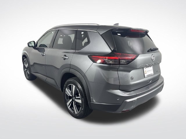Used 2026 Nissan Rogue SL AWD/4WD image 30