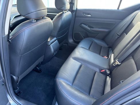 Used 2024 Nissan Altima 2.5 SR image 29