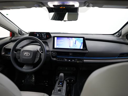 Used 2024 Toyota Prius Limited image 12