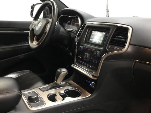 Used 2017 Jeep Grand Cherokee Limited AWD/4WD image 21